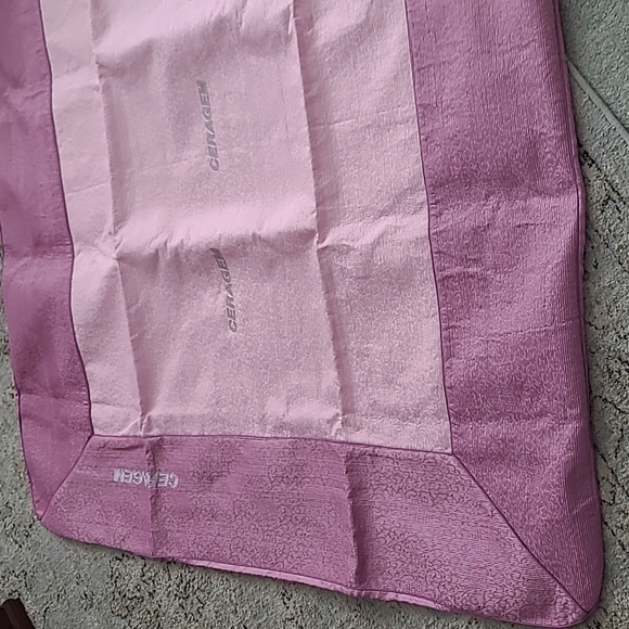 NWOT CERAGEM TWIN MATTRESS COVER - Picture 1 of 4
